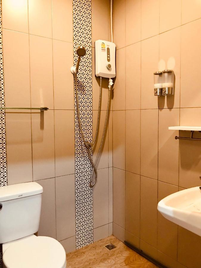 Dragon XIV Hostel Bangkok Ngoại thất bức ảnh