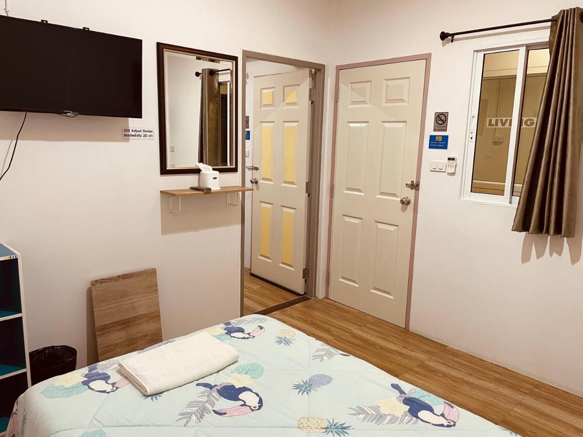 Dragon XIV Hostel Bangkok Ngoại thất bức ảnh