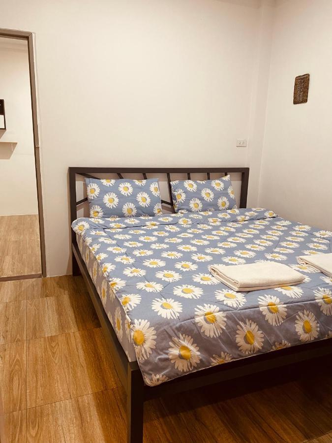 Dragon XIV Hostel Bangkok Ngoại thất bức ảnh