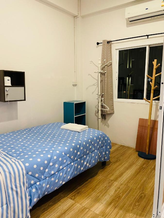Dragon XIV Hostel Bangkok Ngoại thất bức ảnh