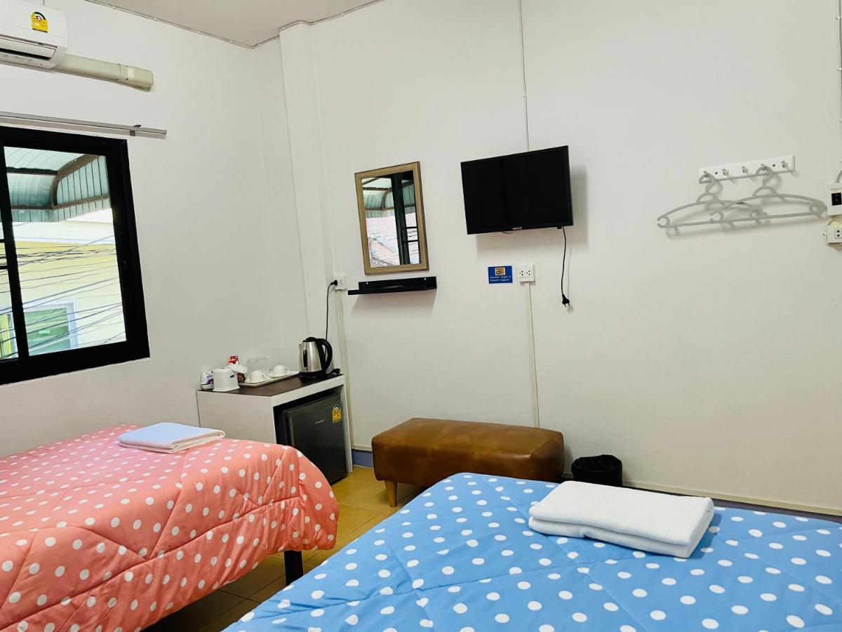 Dragon XIV Hostel Bangkok Ngoại thất bức ảnh