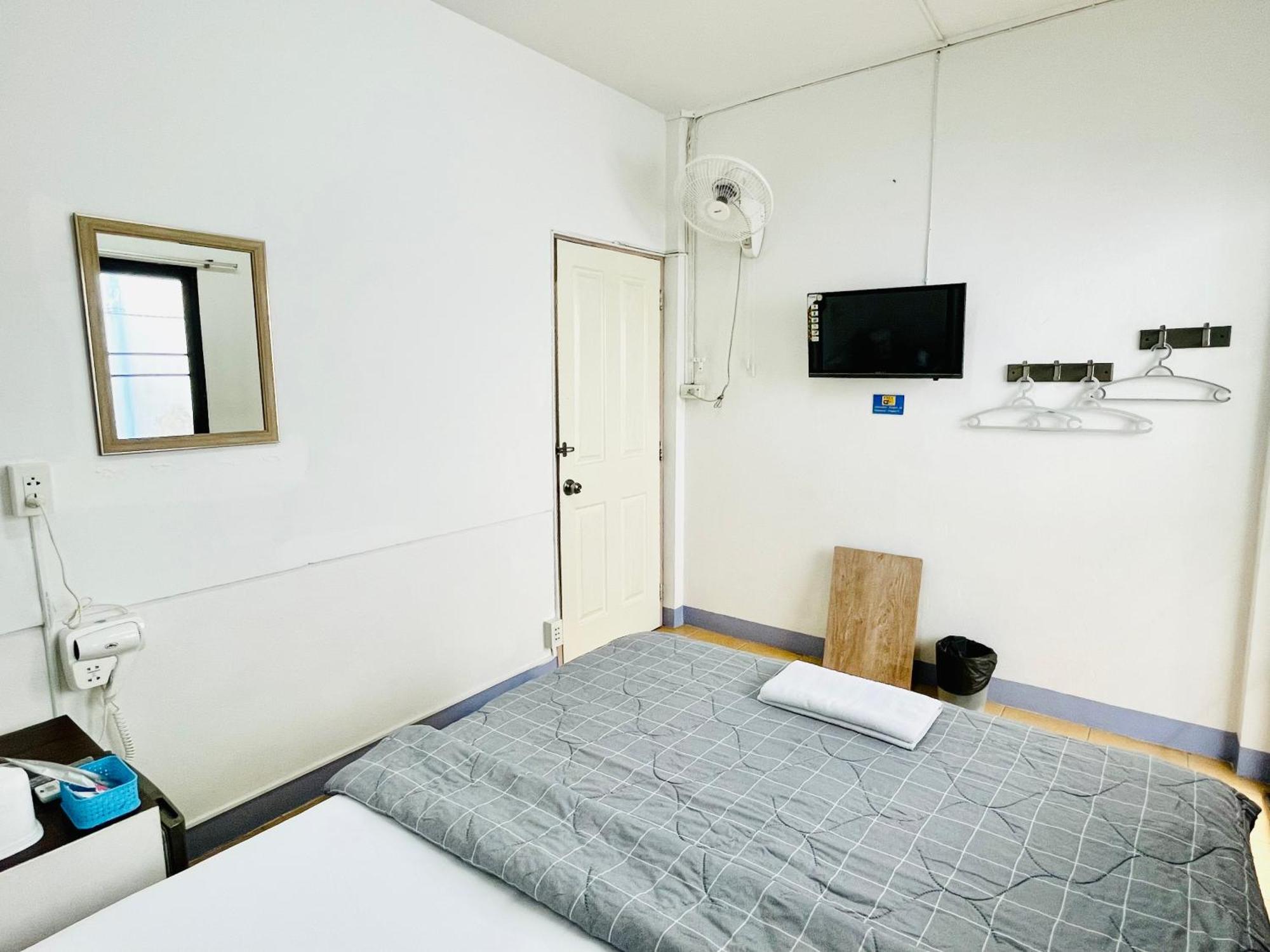 Dragon XIV Hostel Bangkok Ngoại thất bức ảnh